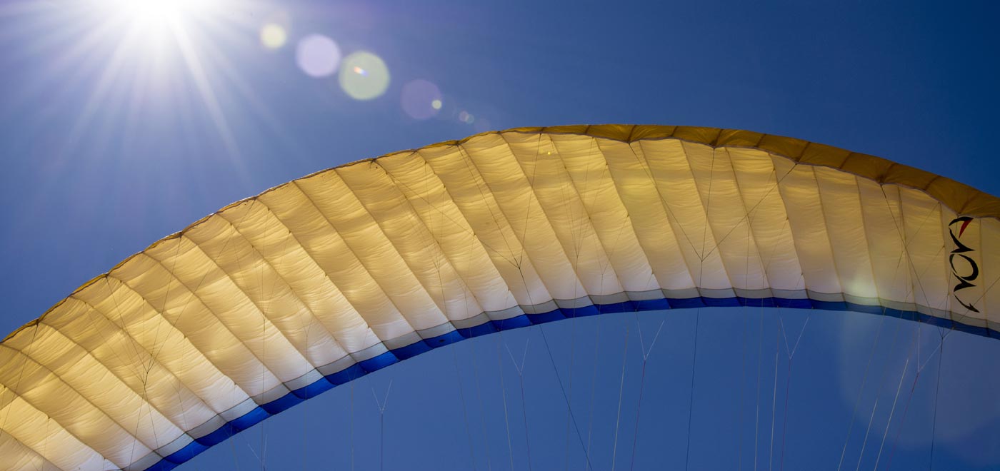 Detail of a flighing paraglide